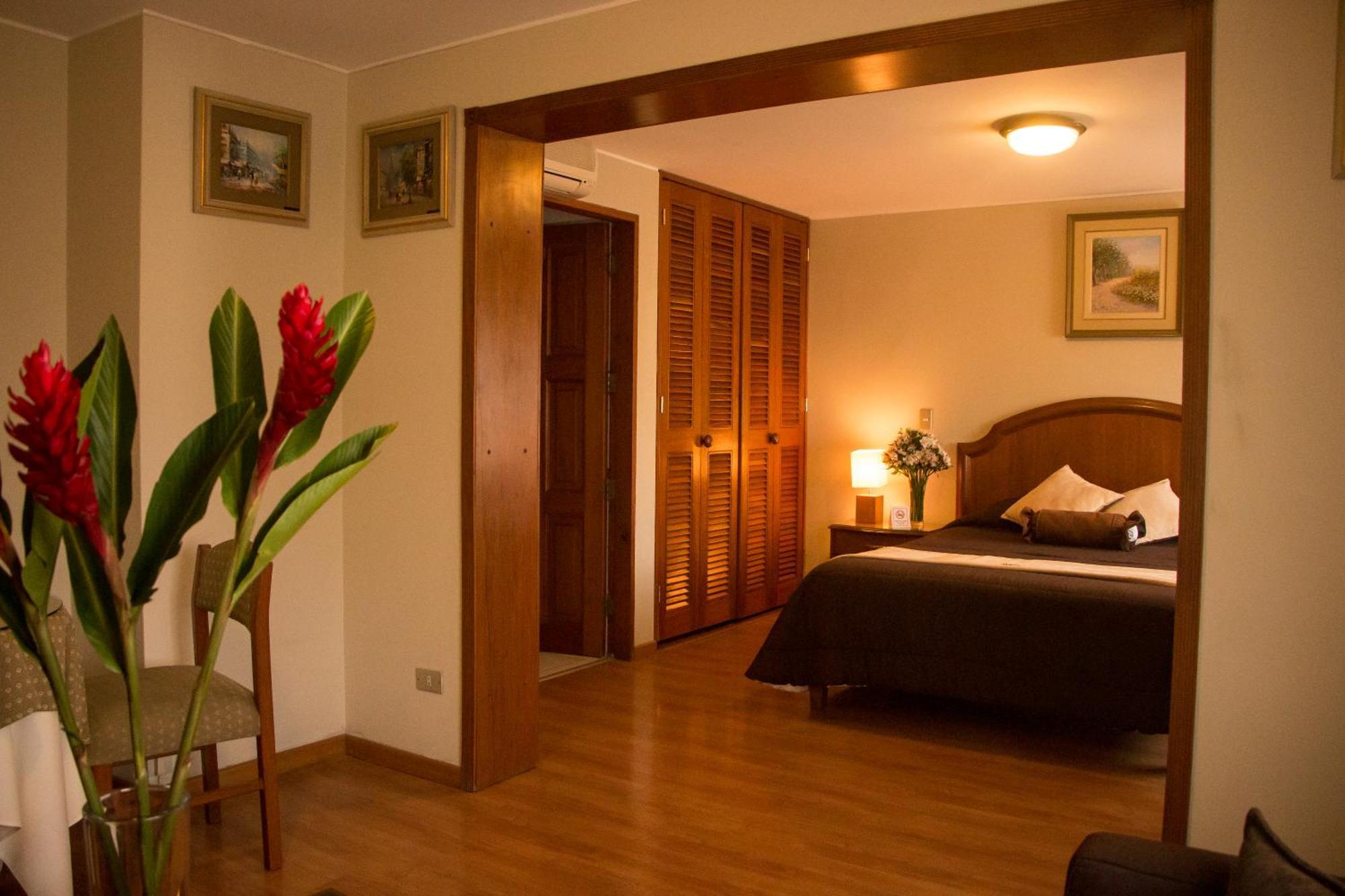 Hotel Britania San Borja Lima Exteriör bild